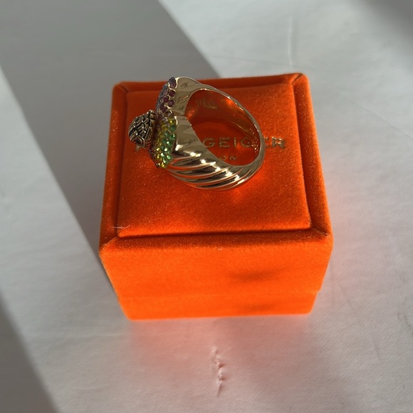 Authentic Kurt Geiger Pave Crystal Rainbow Heart Ring Eagle Head Gold Size 9 NWT - Picture 6 of 9